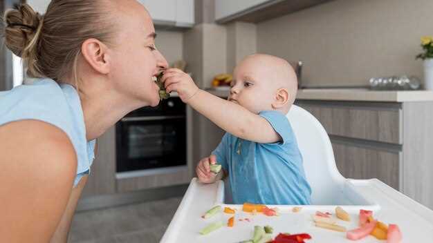 Как правильно прикладывать ребенка для кормления новорожденного