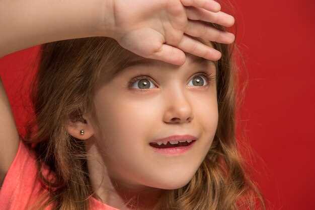 Какие капли помогут при красном глазе у ребенка