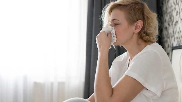 Симптомы и причины 'Нос заложен и течет вода из носа'