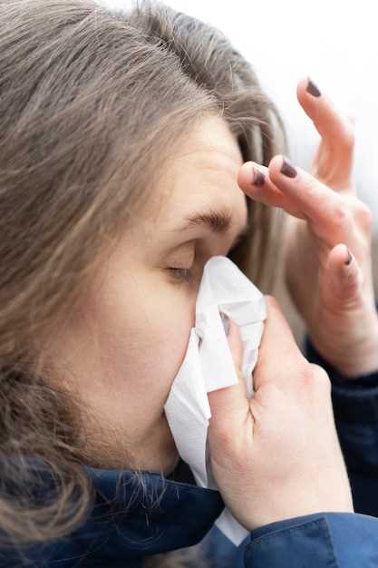 Зеленые выделения из носа у взрослого: симптомы, причины и методы лечения